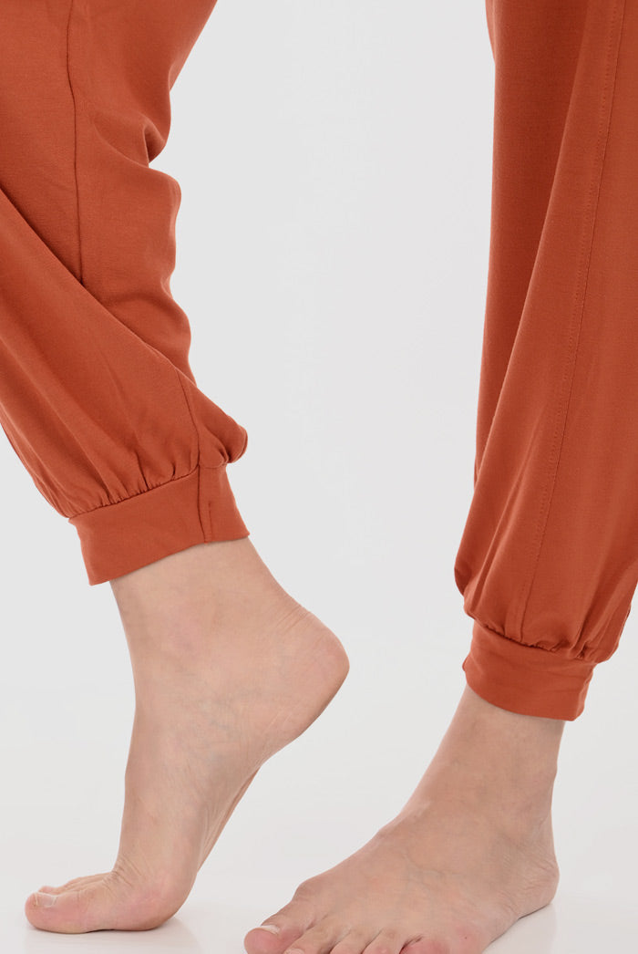 Proyog Relaxed Yoga Harem Pants I Bindu Spice