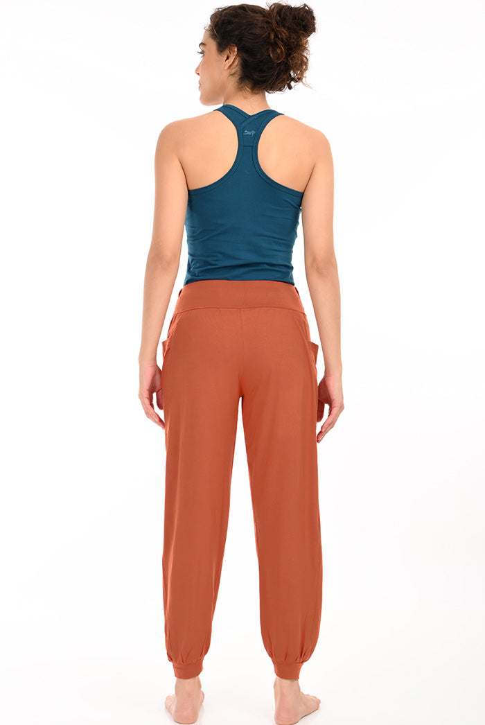 Proyog Relaxed Yoga Harem Pants I Bindu Spice