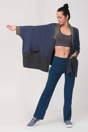 Yoga Pants. Organic Cotton. High Waist Yoga Pants. Look with Jacket.
