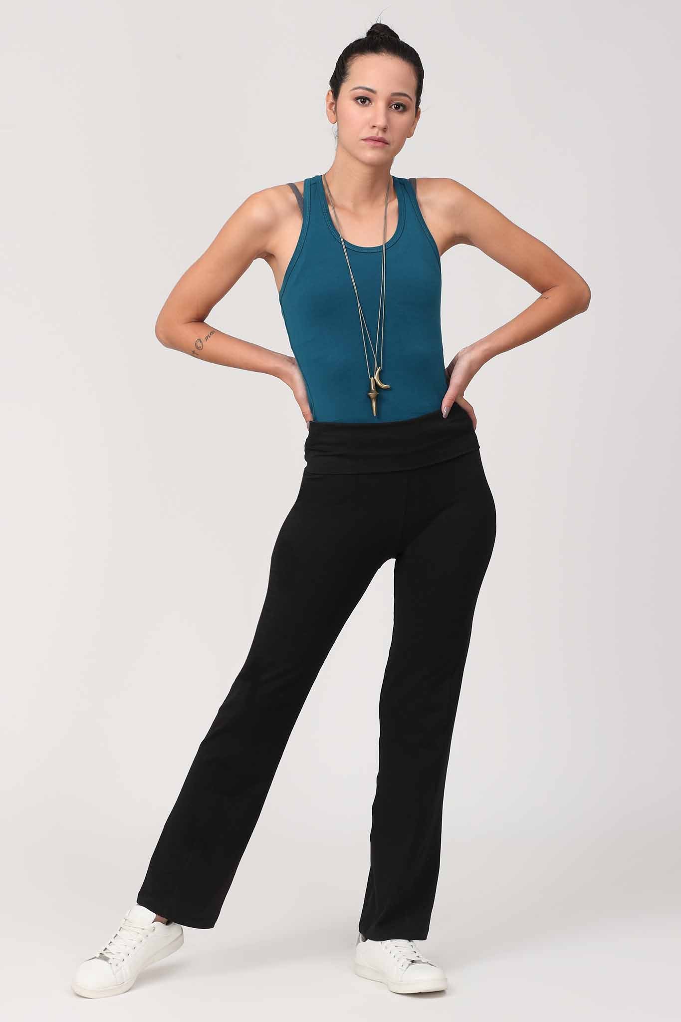 Yoga Pants. Organic Cotton. Performance Yoga Pants. Look with Tank Top.