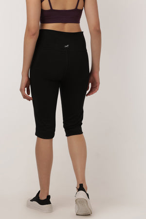 Womens Knee Length Yoga Shorts : Ardha Black