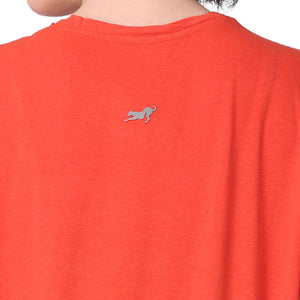 Loose yoga top with bat wing sleeve with Proyog Logo detail.