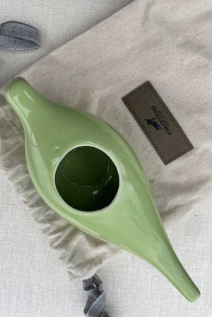 Mint Neti Pot in Ceramic with carry pouch